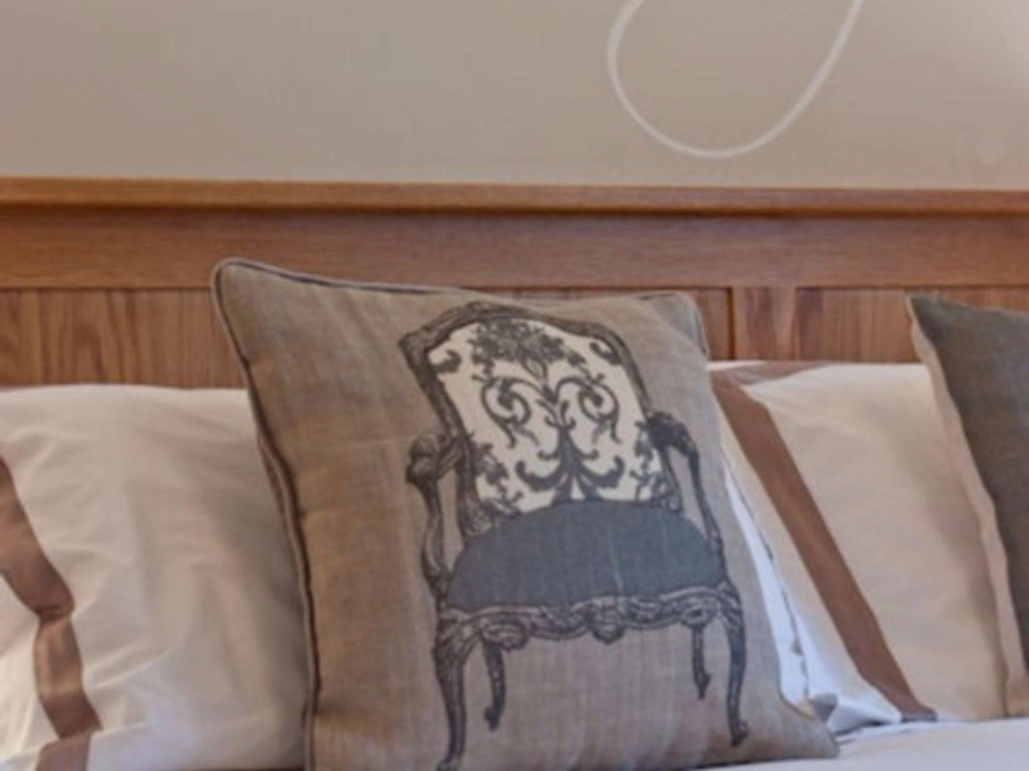 เครกโฮล์ม Bed & Breakfast โบว์เนส ออน วินเดอเมียร์ ภายนอก รูปภาพ